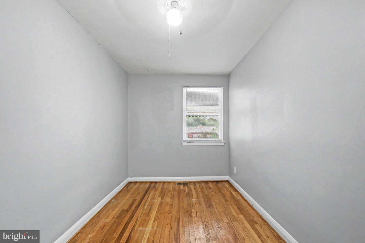 3840 8th St Property Photo 15
