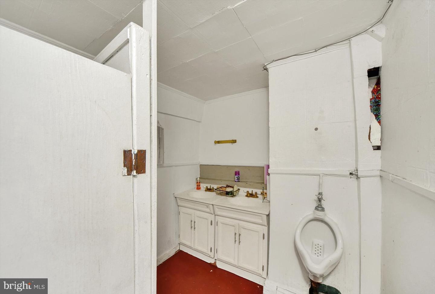 920 Whitmore Ave Property Photo 16