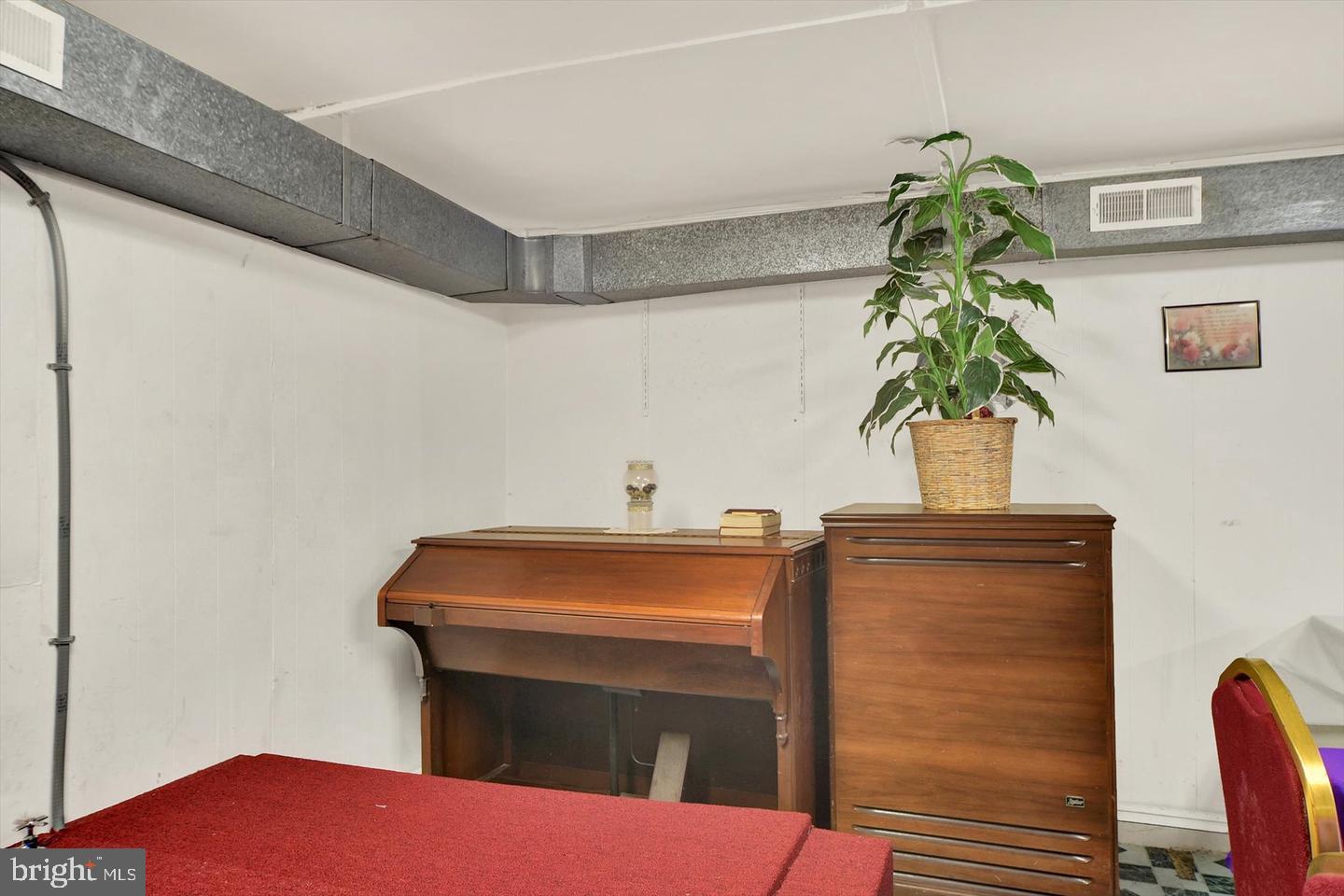 920 Whitmore Ave Property Photo 27