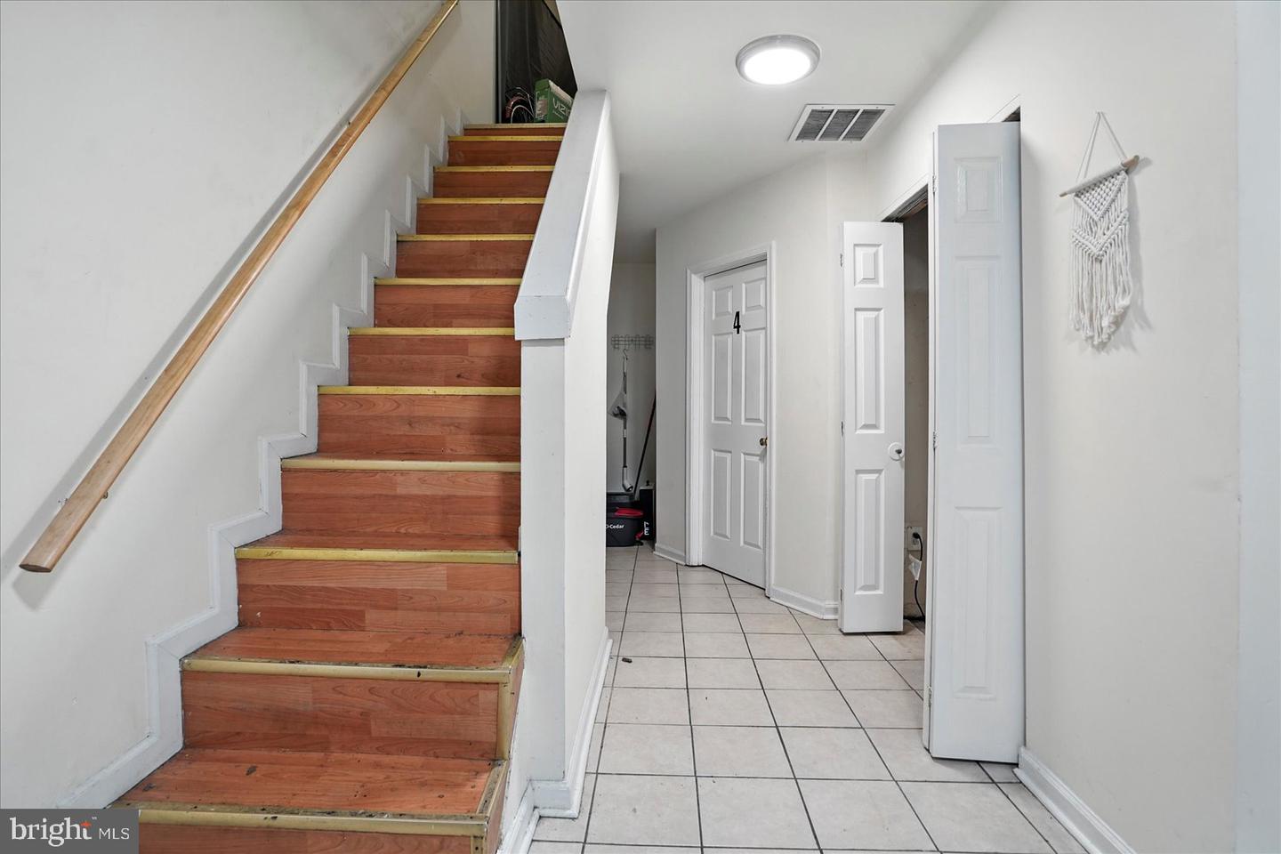1021 N Caroline St Property Photo 14