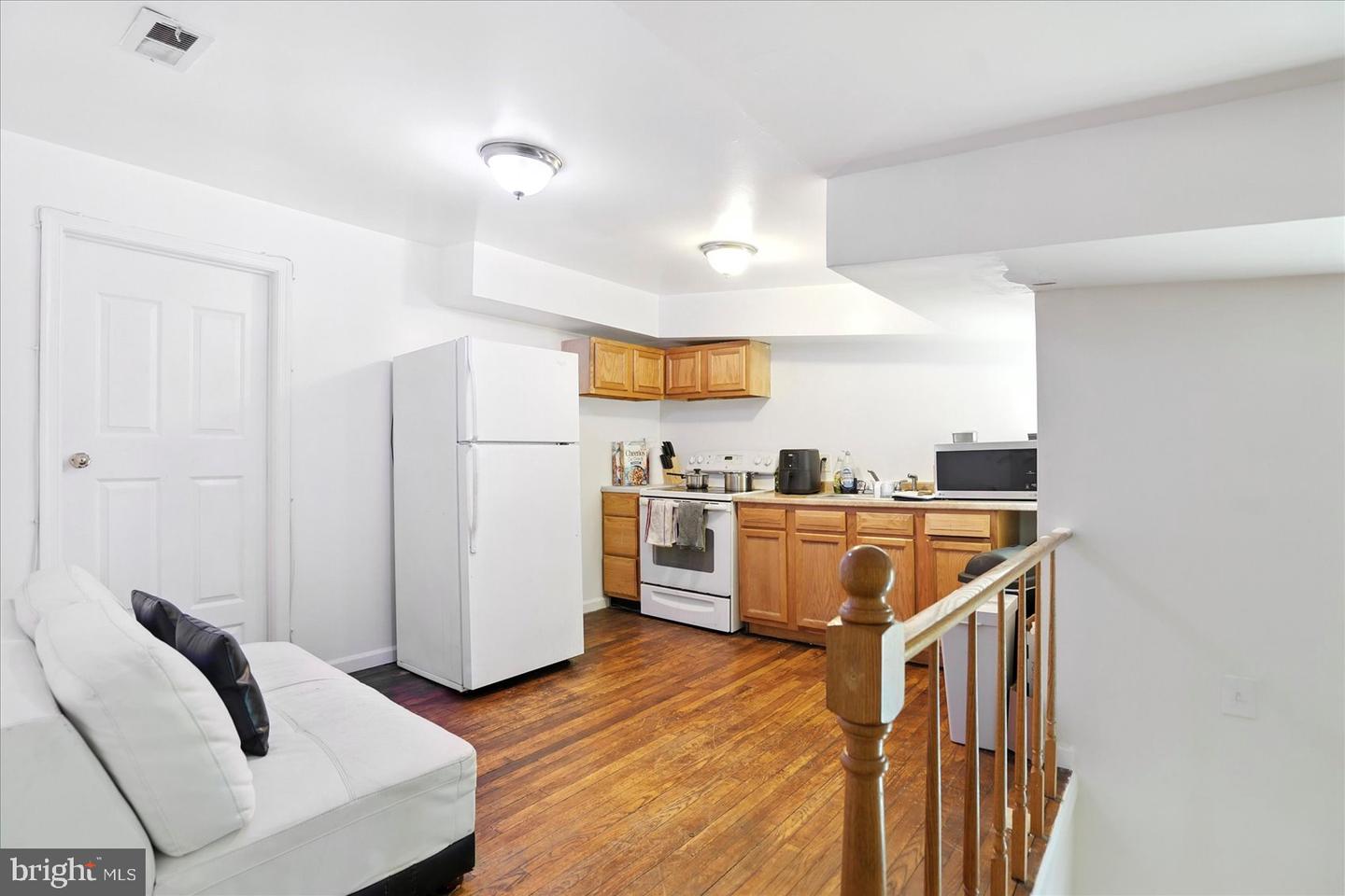1021 N Caroline St Property Photo 23
