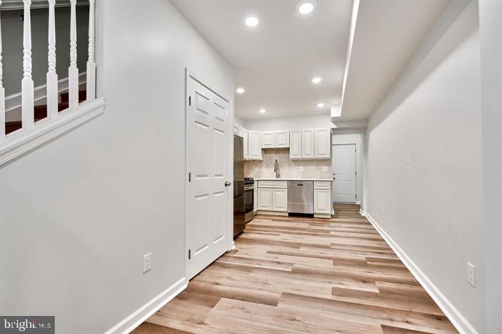 1341 Sargeant St Property Photo 4