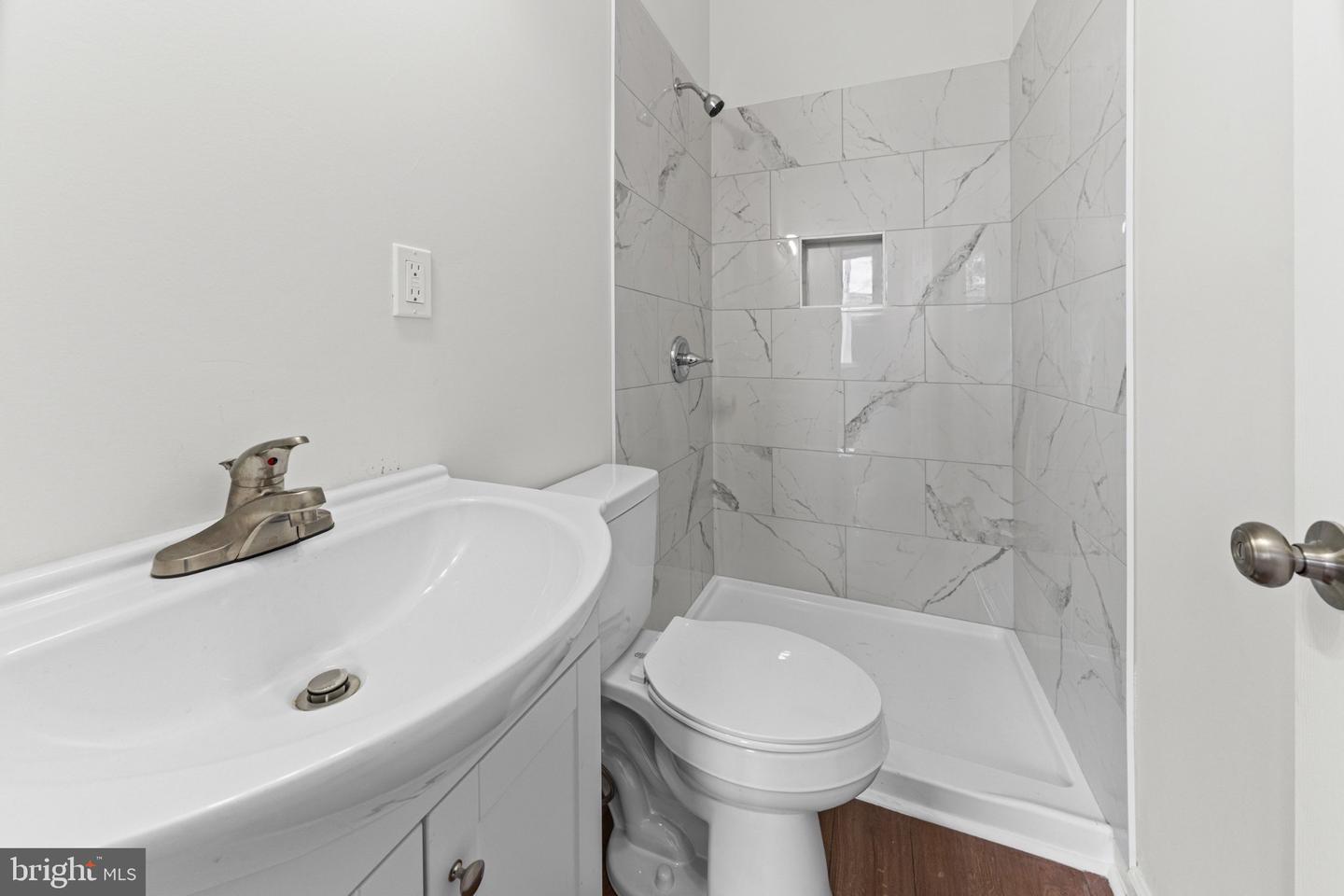 1836 W Fayette St Property Photo 13