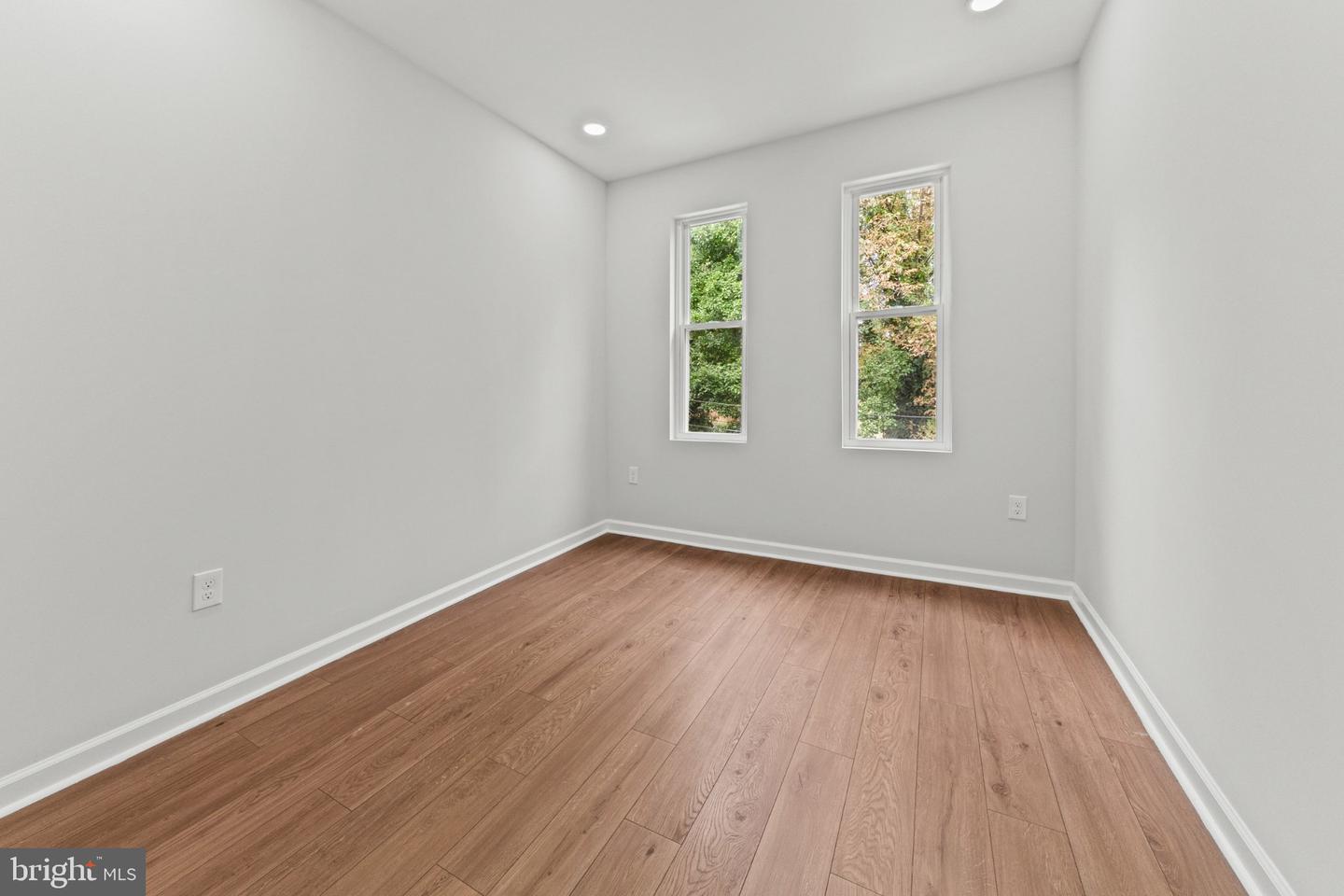 1836 W Fayette St Property Photo 20