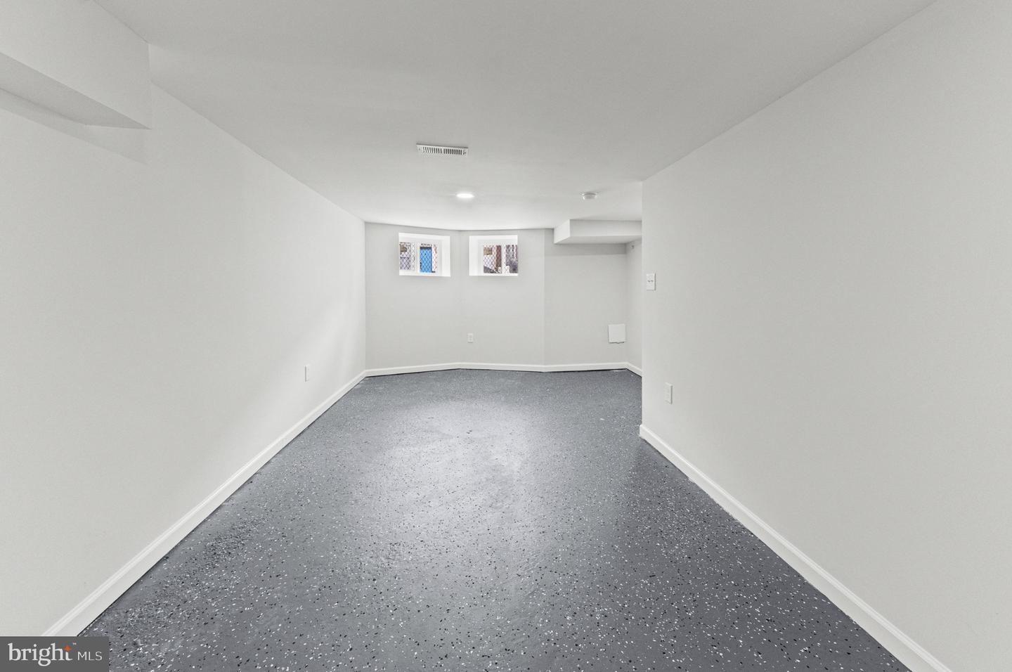 1836 W Fayette St Property Photo 25