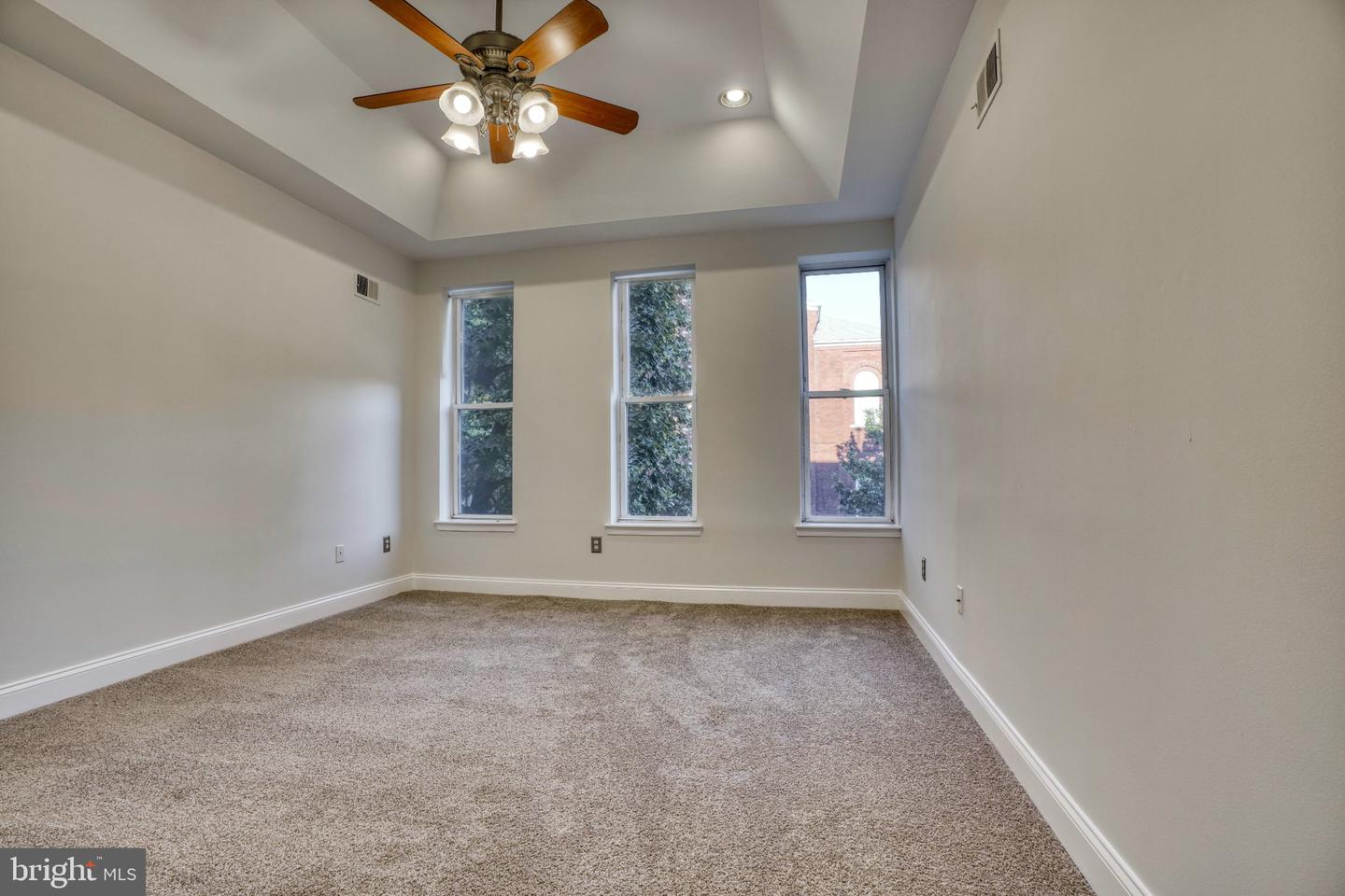 1236 S Charles St Property Photo 10