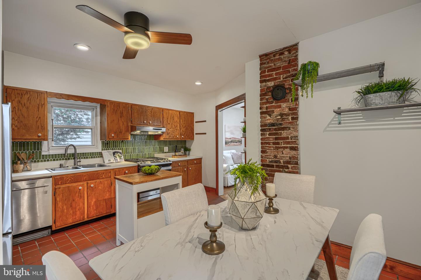 5525 Mattfeldt Property Photo 14