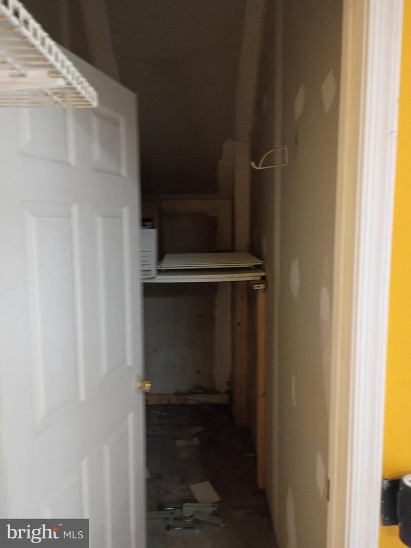 707 Poplar Grove St Property Photo 18