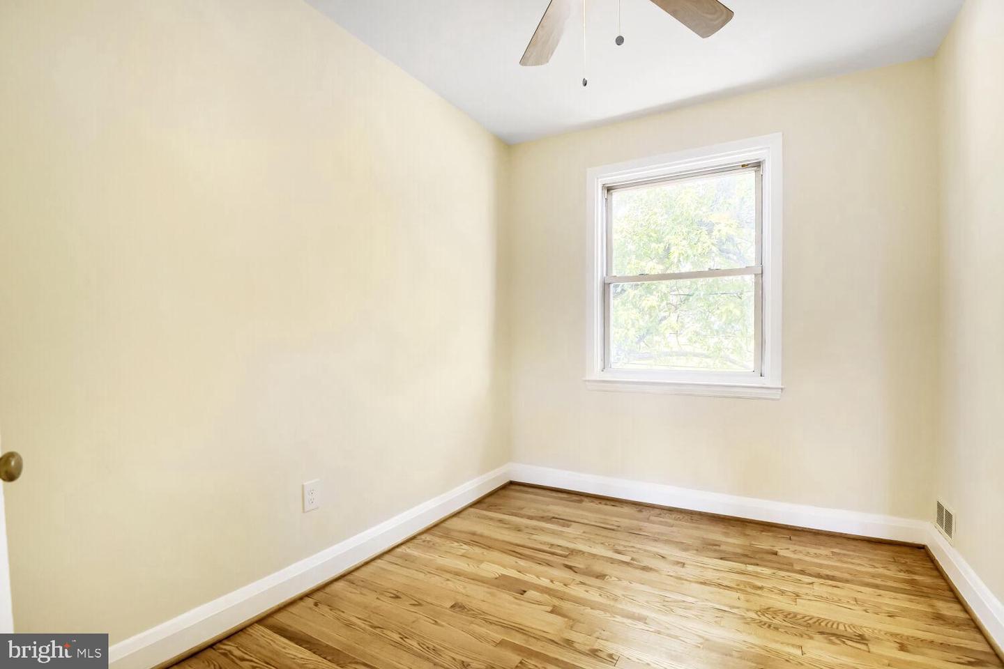 220 N Edgewood St Property Photo 16
