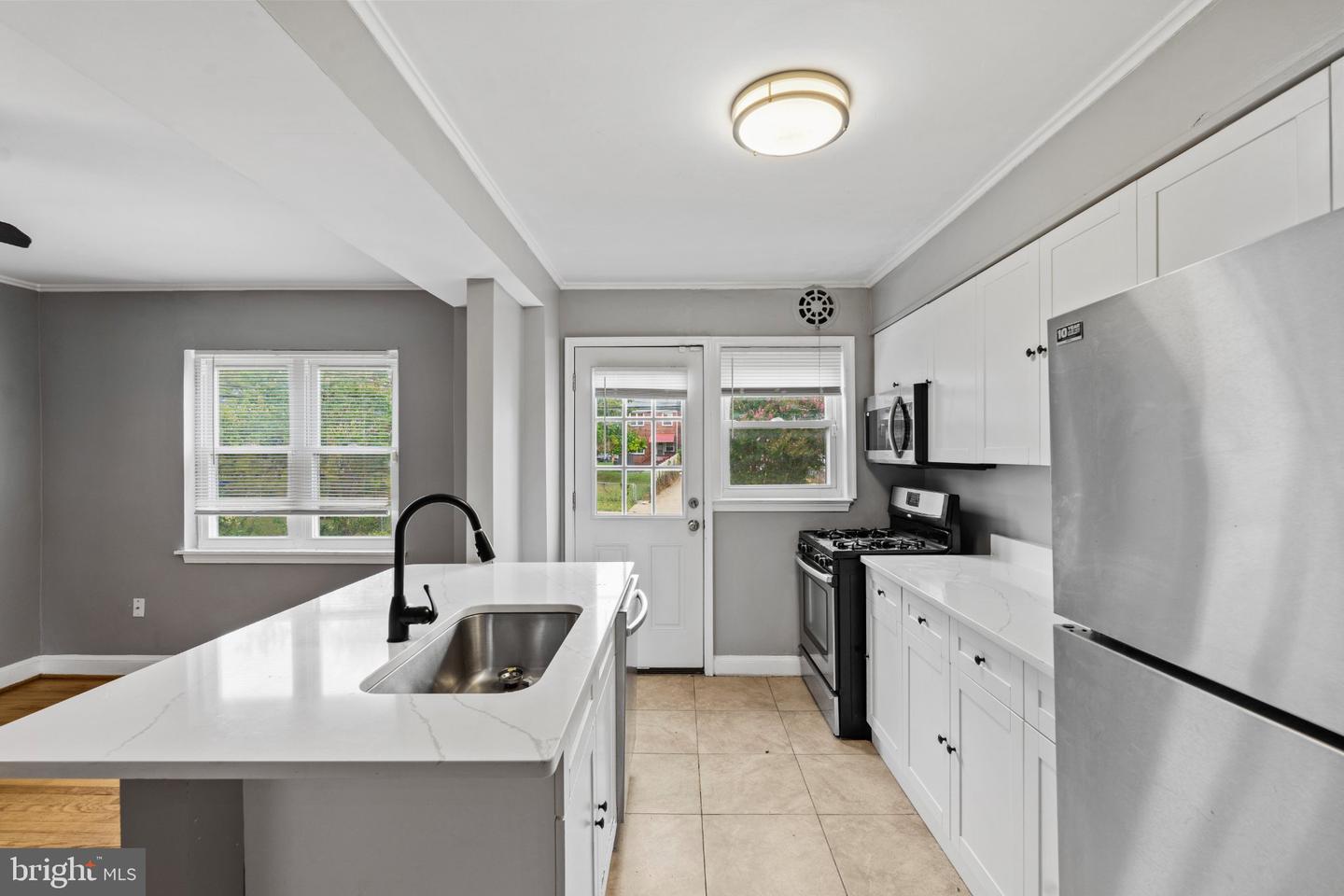 MDBA2231026 Property Photo 2