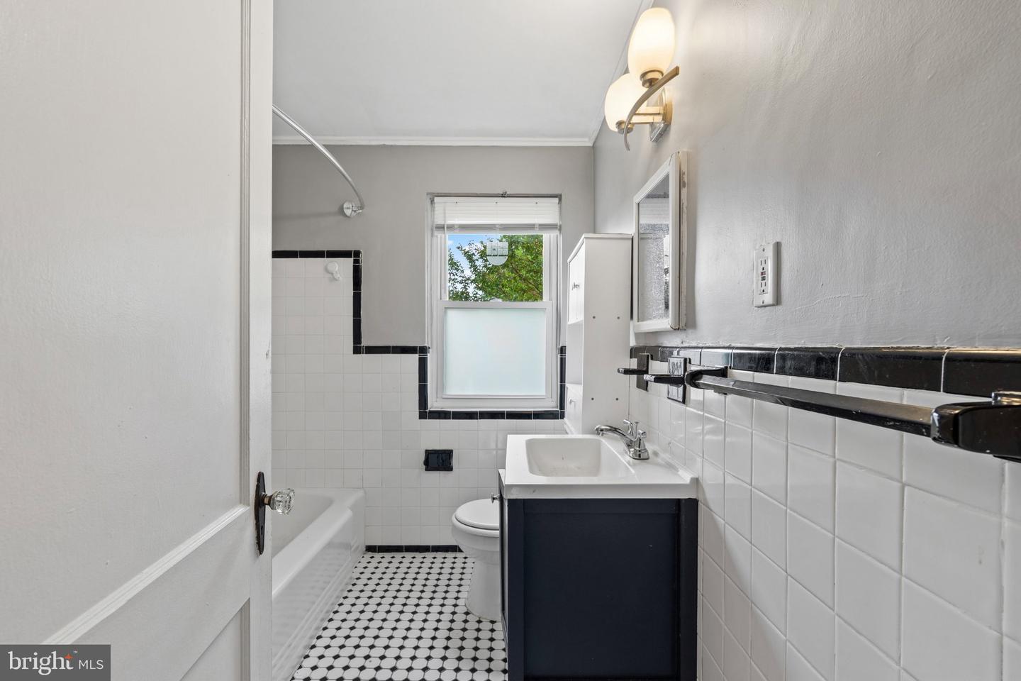 MDBA2231026 Property Photo 13