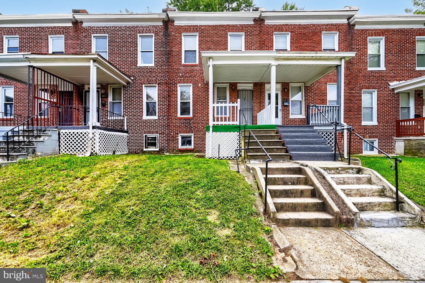 3223 ELMLEY AVE Property Photo 1