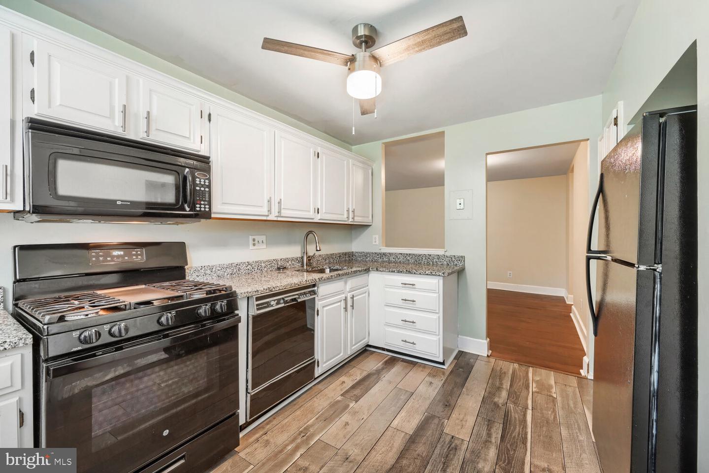 351 Homeland Sway #1d Property Photo 2