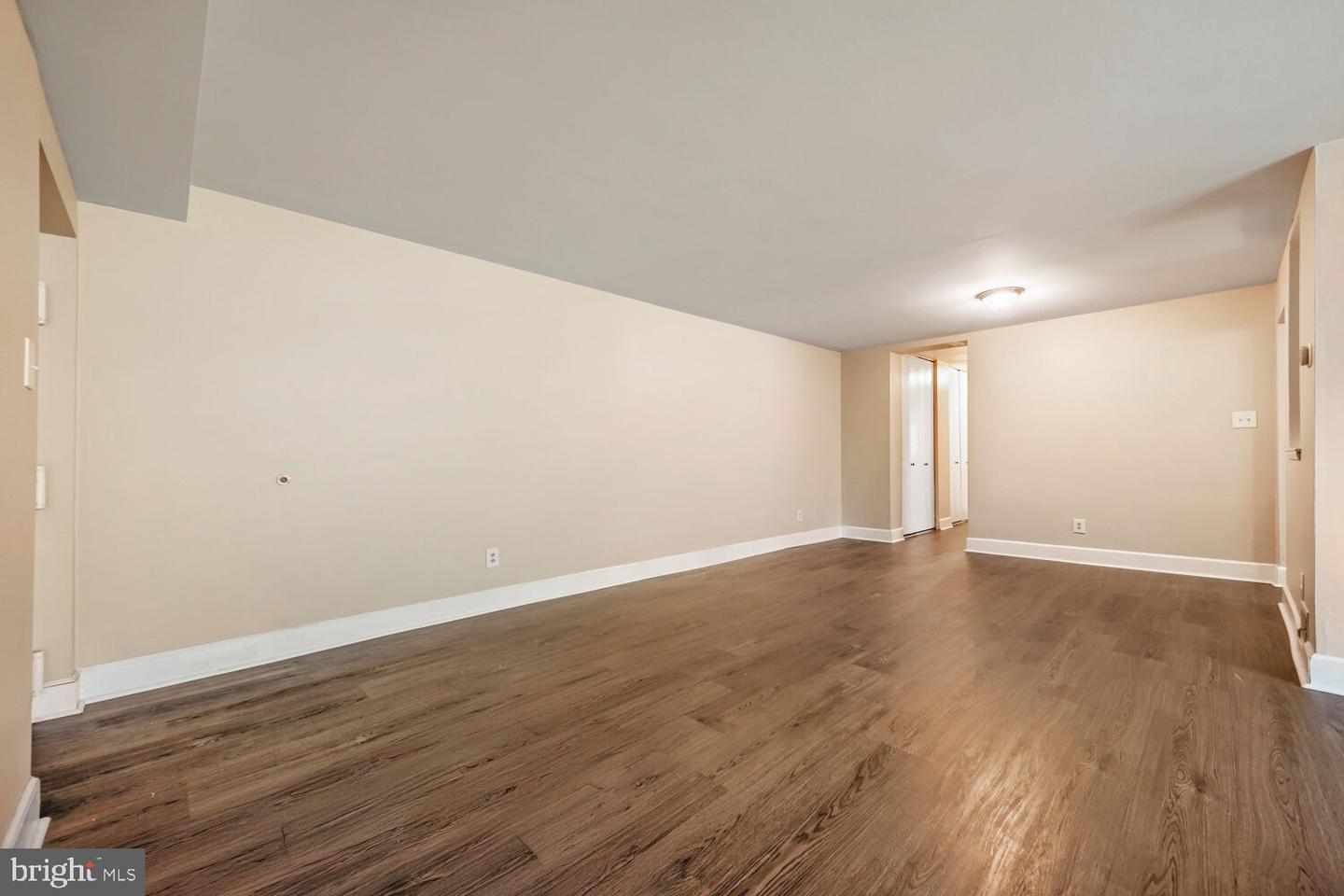 351 Homeland Sway #1d Property Photo 6