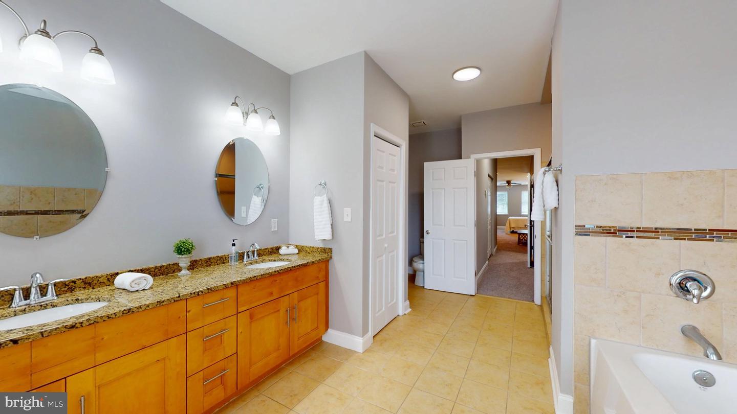 1410 N Bond St Property Photo 13
