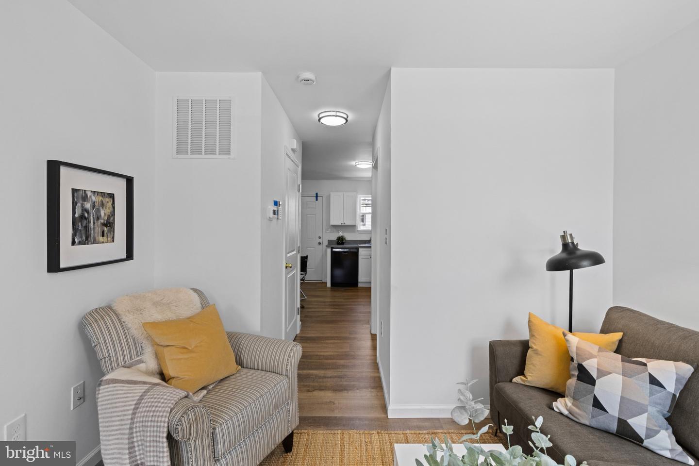 3422 Elmora Property Photo 4