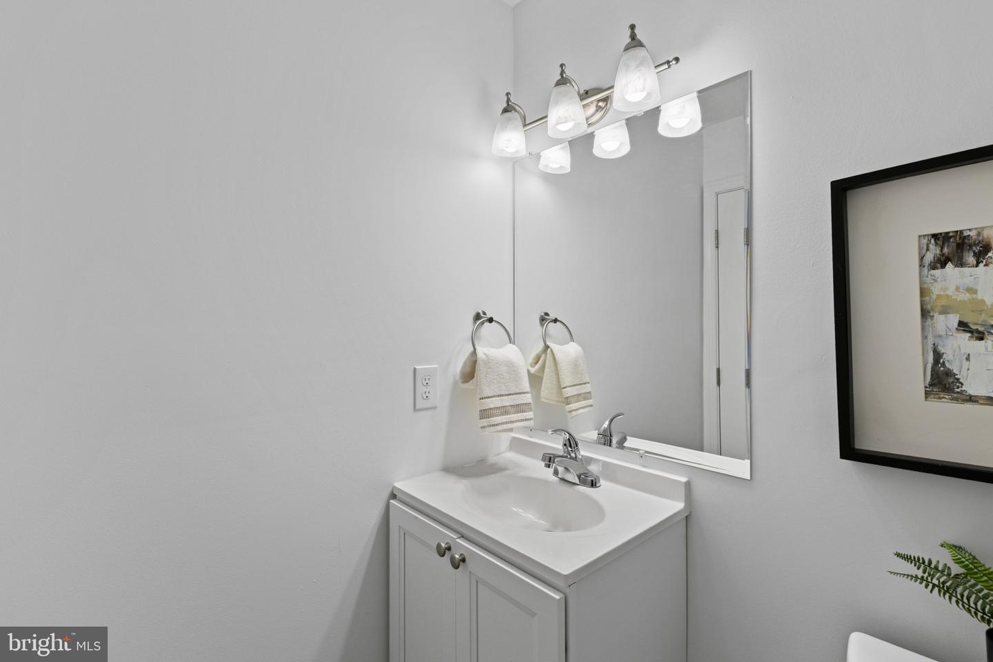 3422 Elmora Property Photo 13