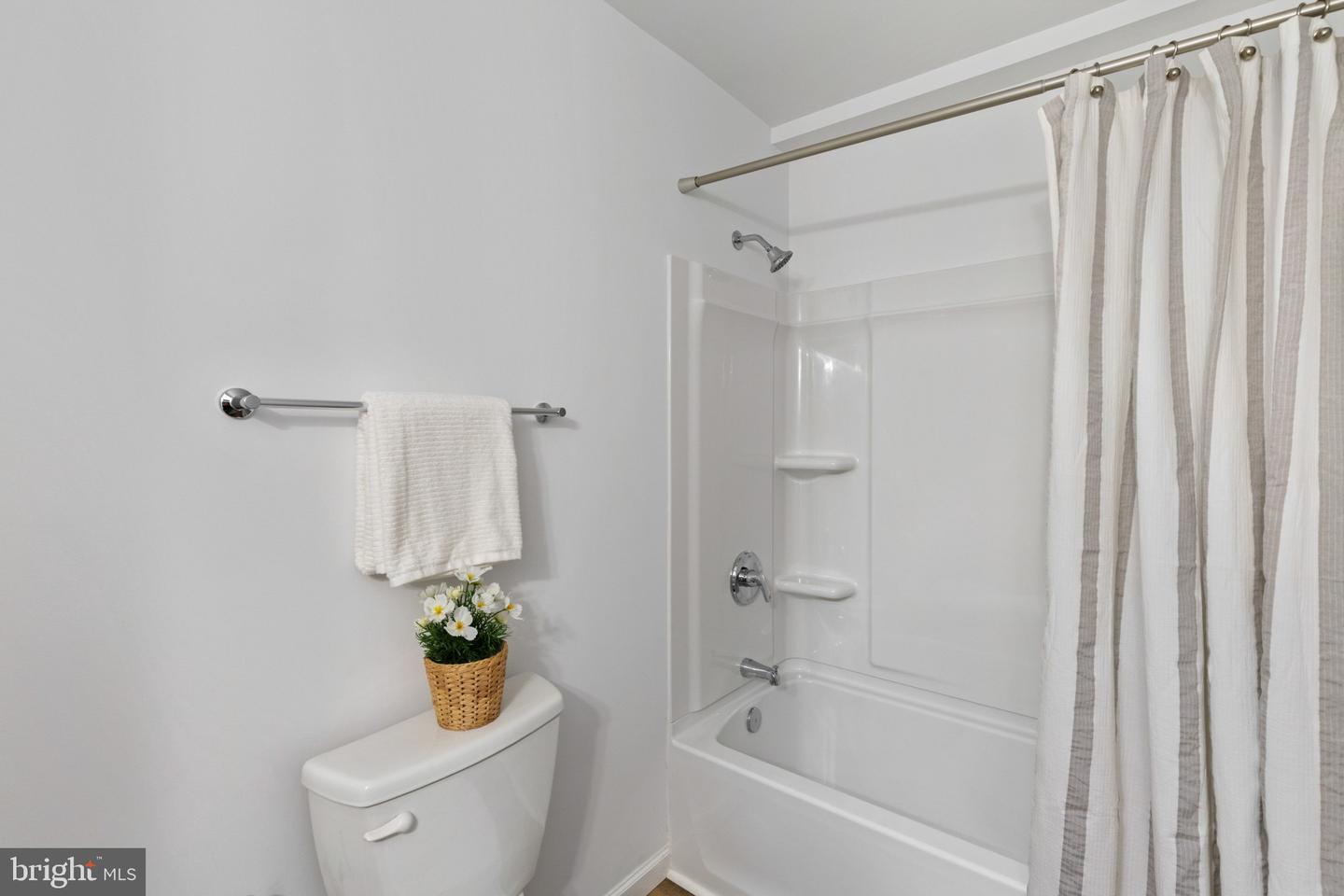 3422 Elmora Property Photo 19