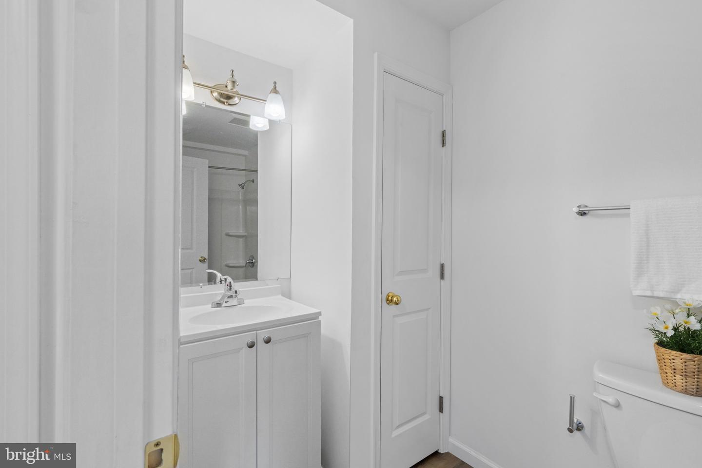 3422 Elmora Property Photo 20