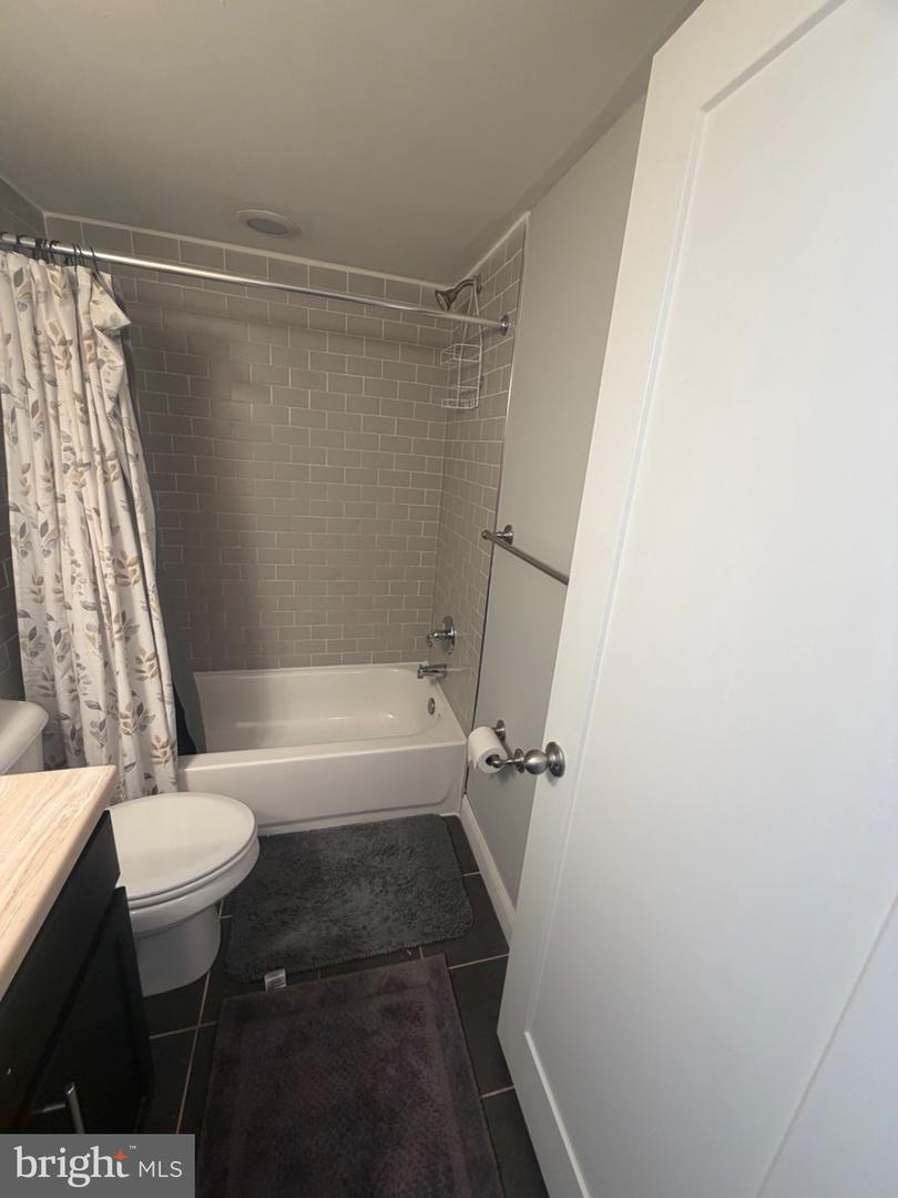 17 E 21st St #1 Property Photo 19
