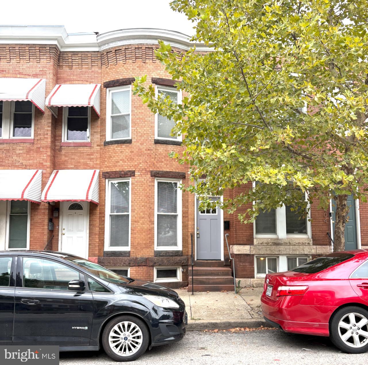 406 W 28th St Property Photo 1