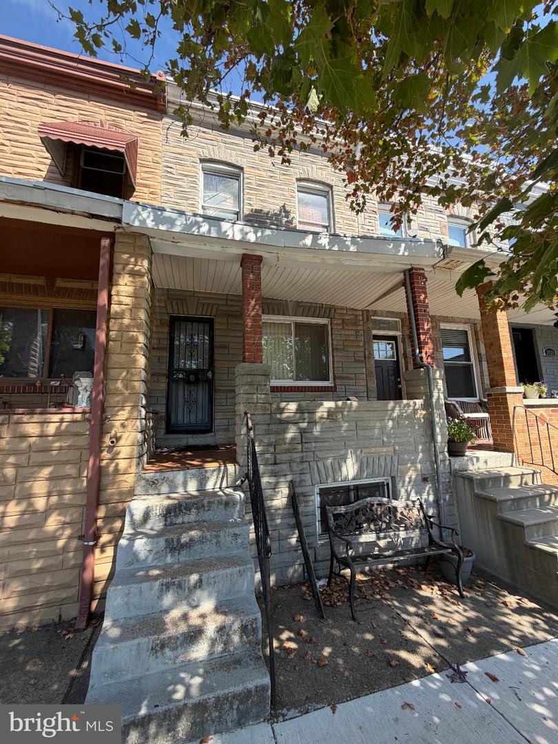 3924 Claremont St Property Photo 1