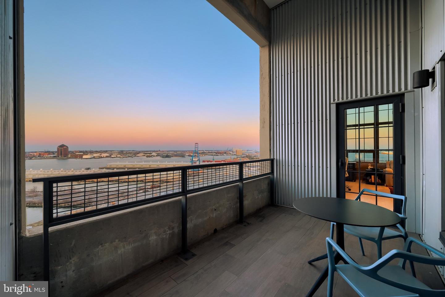 1200 Steuart St #1515 Property Photo 6