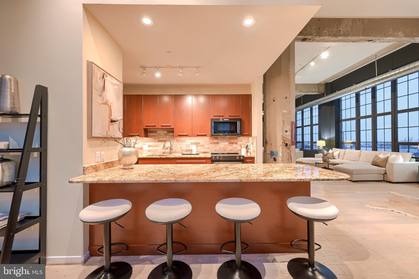 1200 Steuart St #1515 Property Photo 18