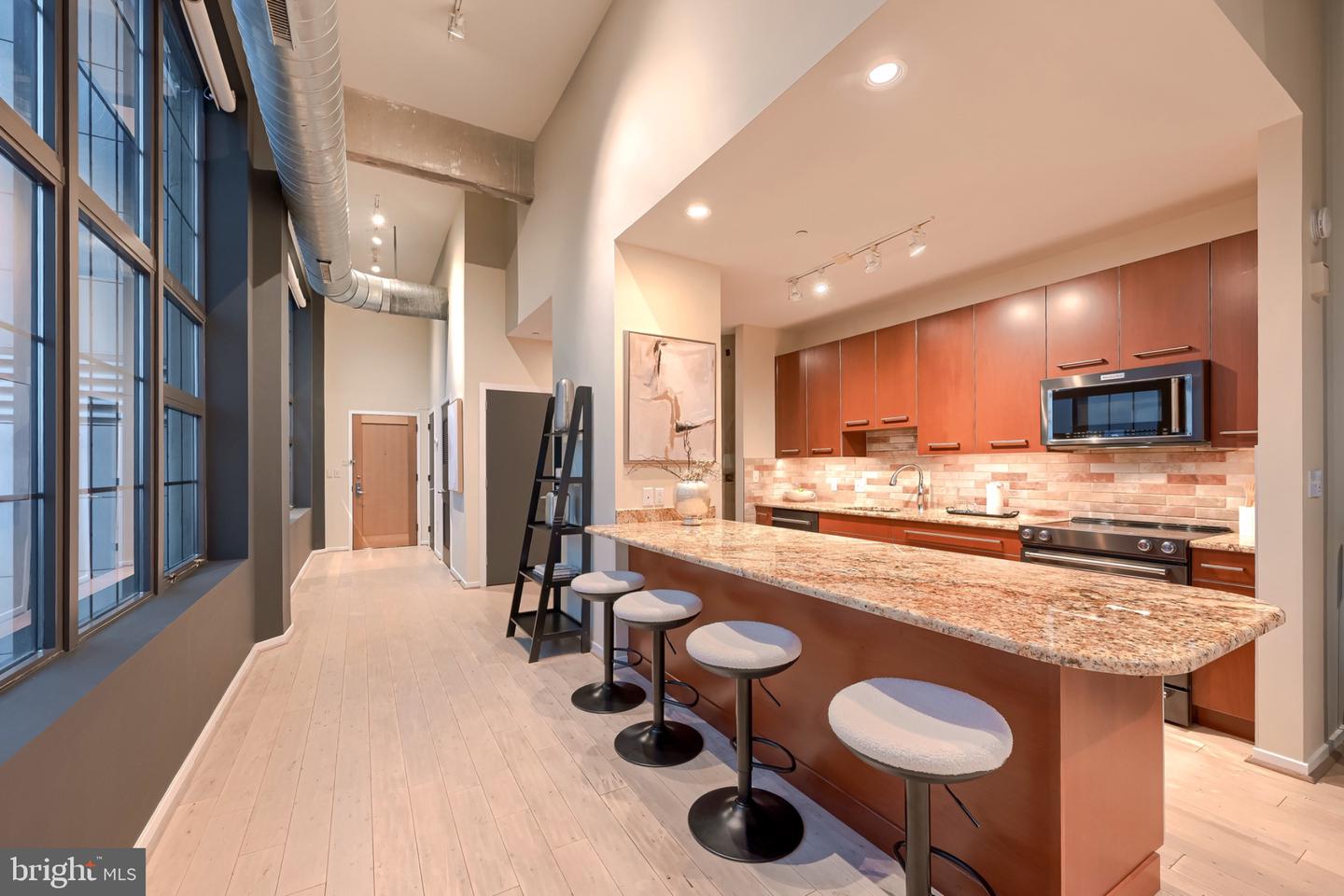 1200 Steuart St #1515 Property Photo 19