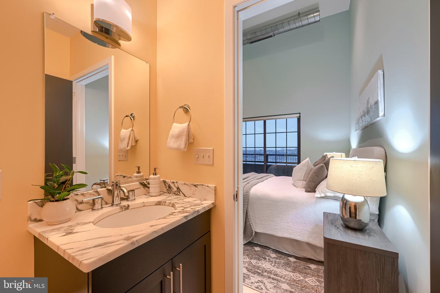 1200 Steuart St #1515 Property Photo 36