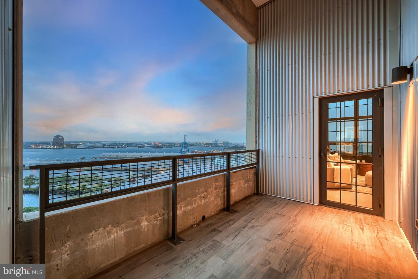 1200 Steuart St #1515 Property Photo 37