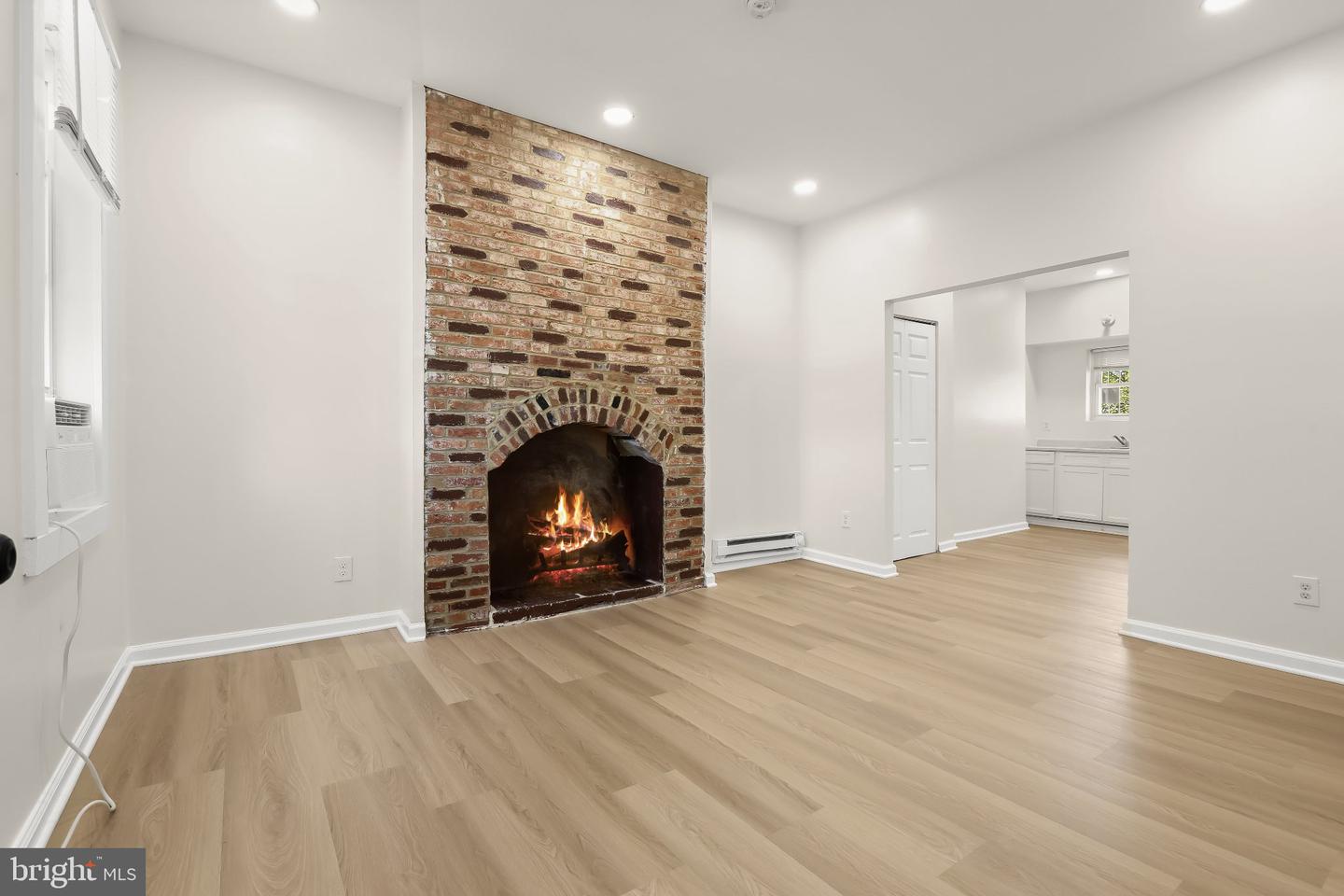 1421 W Fayette St Property Photo 3