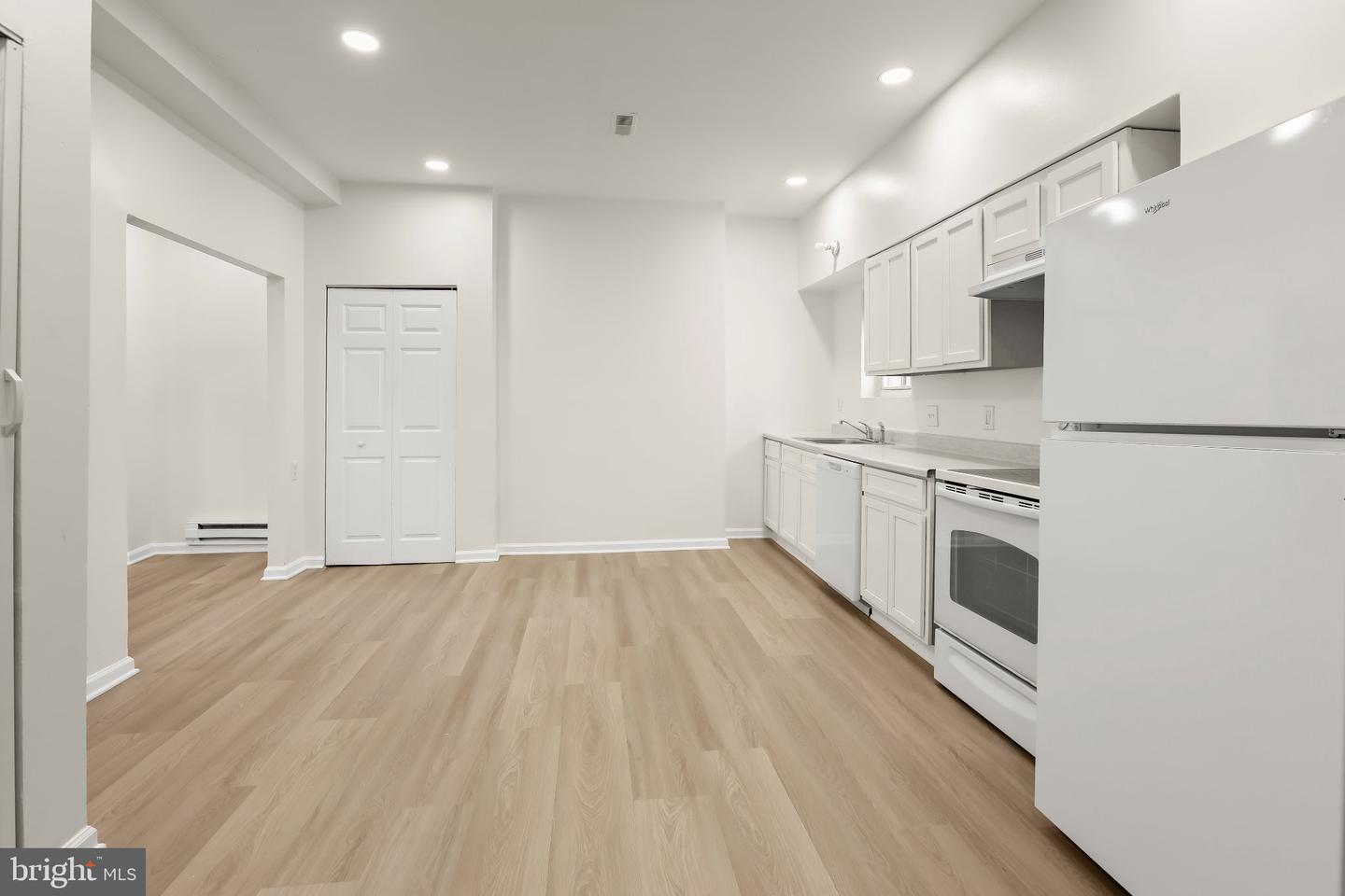 1421 W Fayette St Property Photo 8