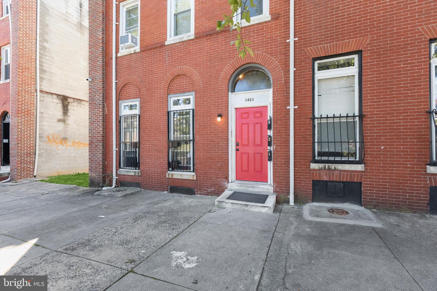 1421 W Fayette St Property Photo 16