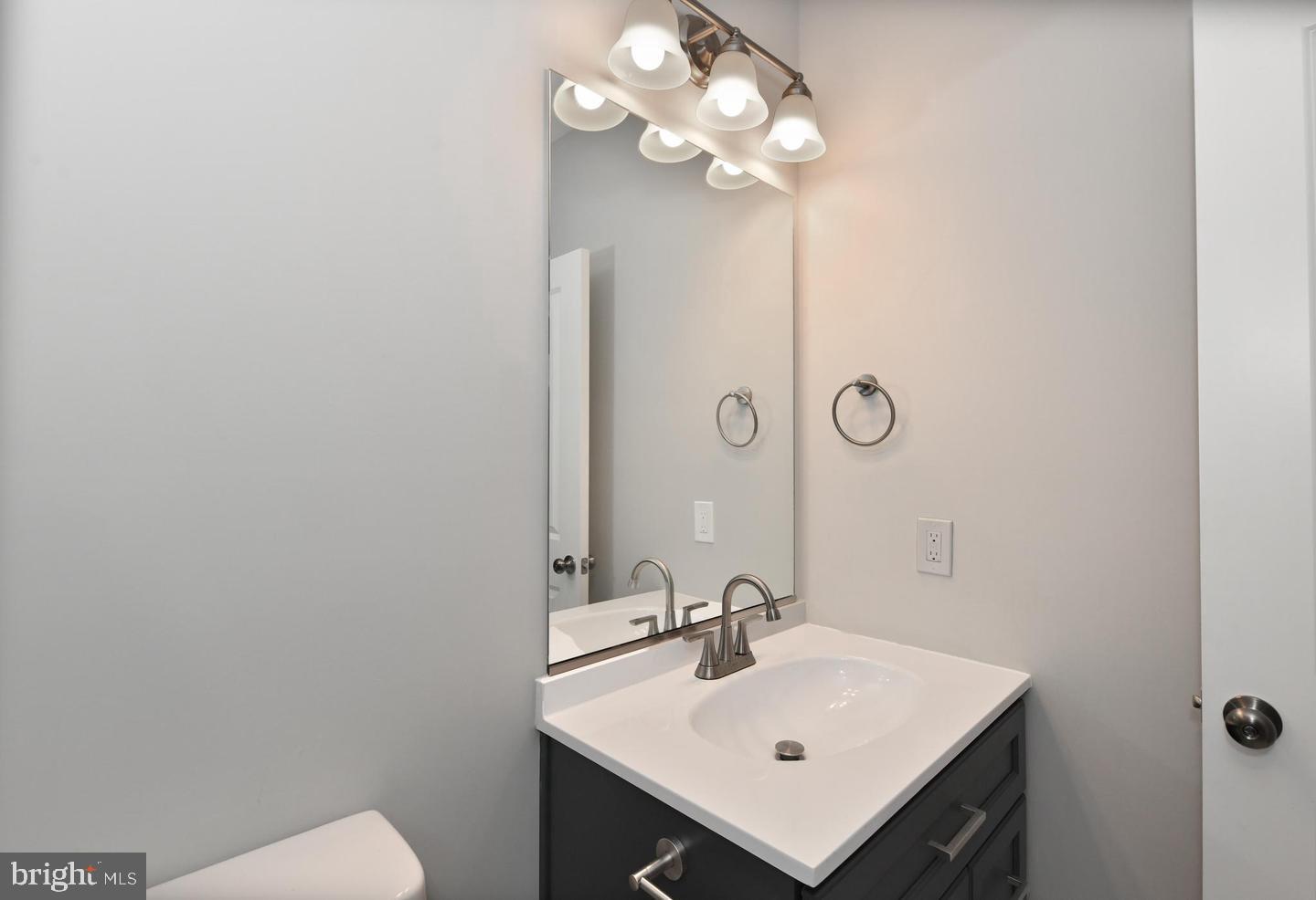 836 Harlem Ave Property Photo 36