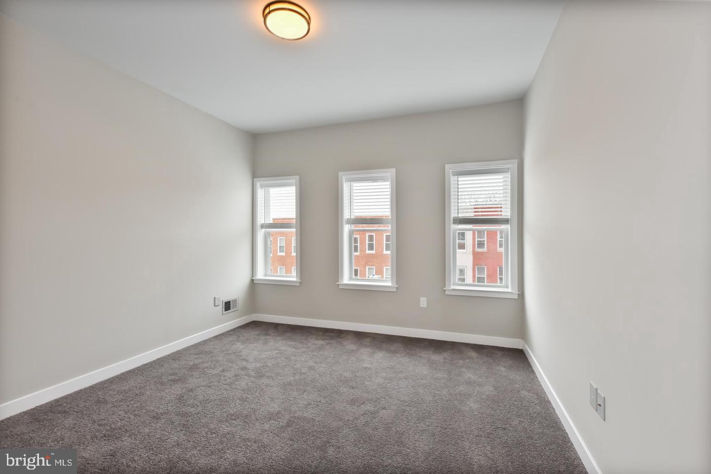 836 Harlem Ave Property Photo 37