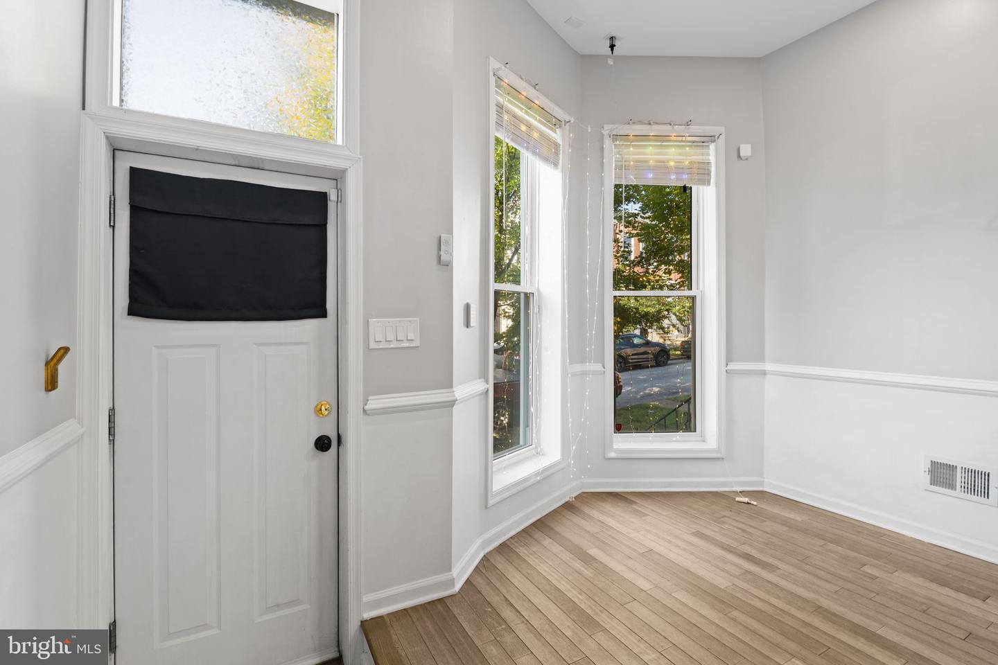 2815 Parkwood Ave Property Photo 3