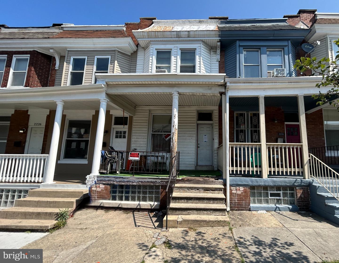 2222 W Fayette St Property Photo 2