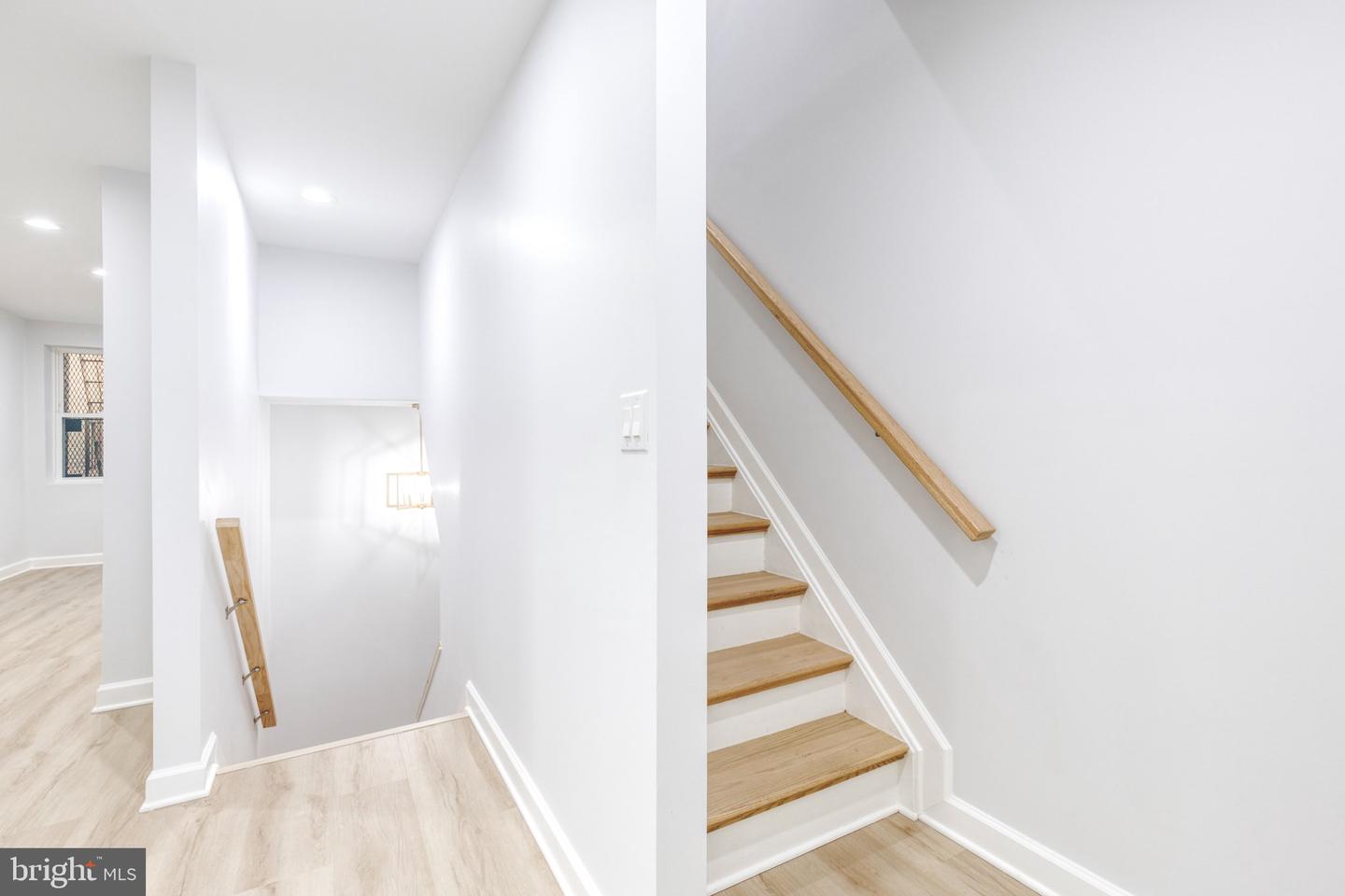 2258 Brookfield Ave Property Photo 34