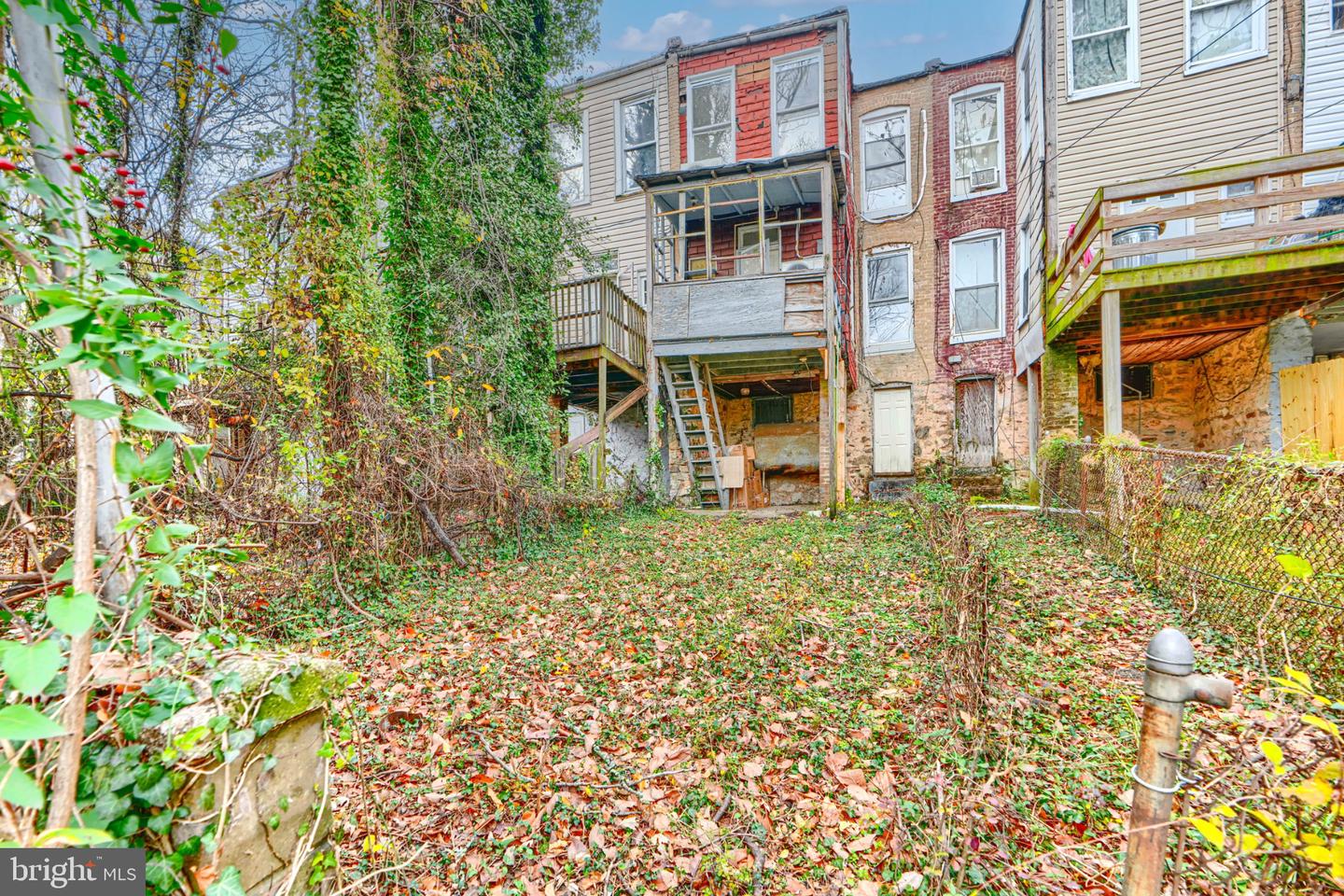 2515 Oswego Ave Property Photo 26