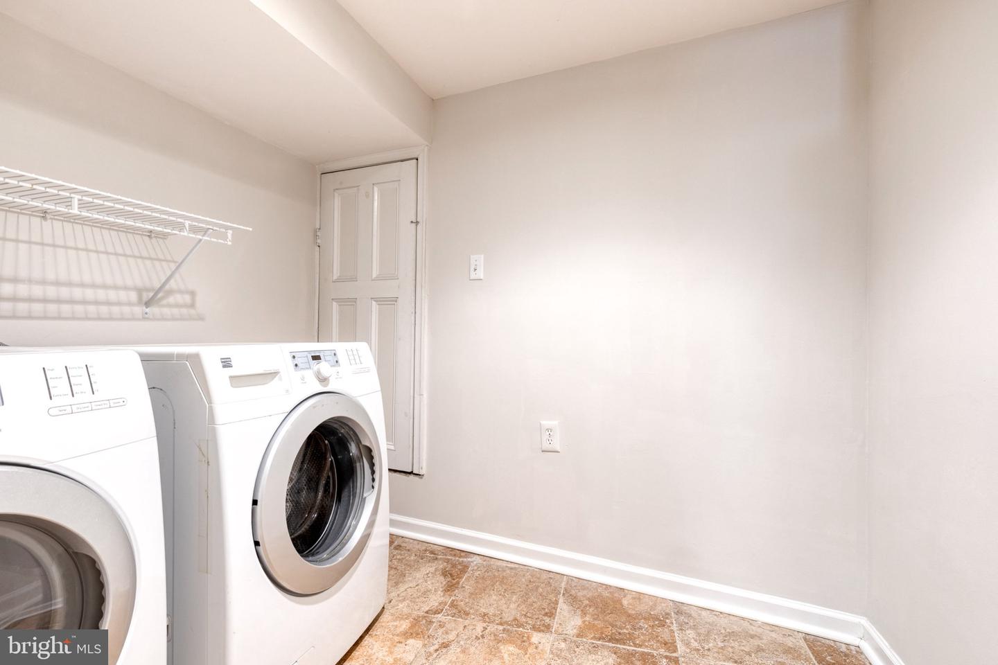 1806 Light St Property Photo 35