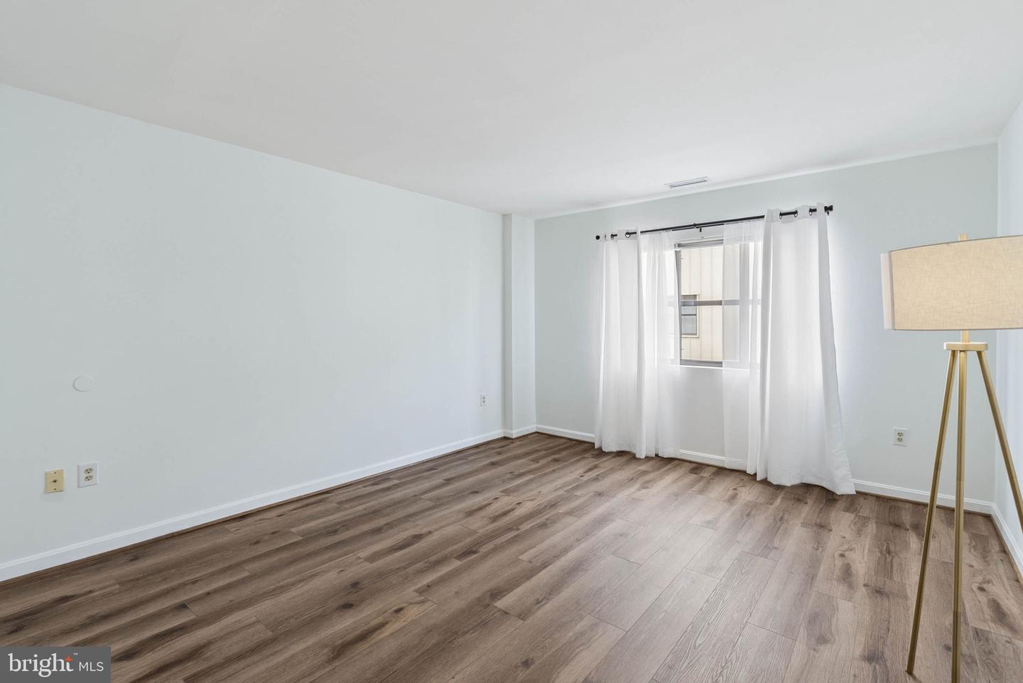 2702 Lighthouse Pt E #629 Property Photo 15