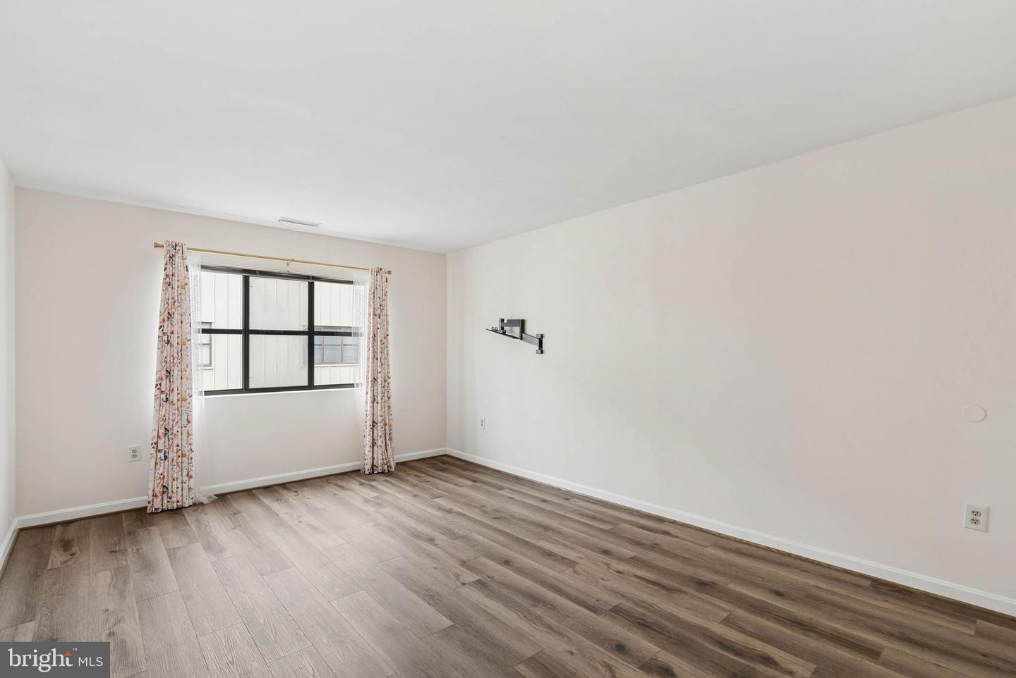 2702 Lighthouse Pt E #629 Property Photo 17