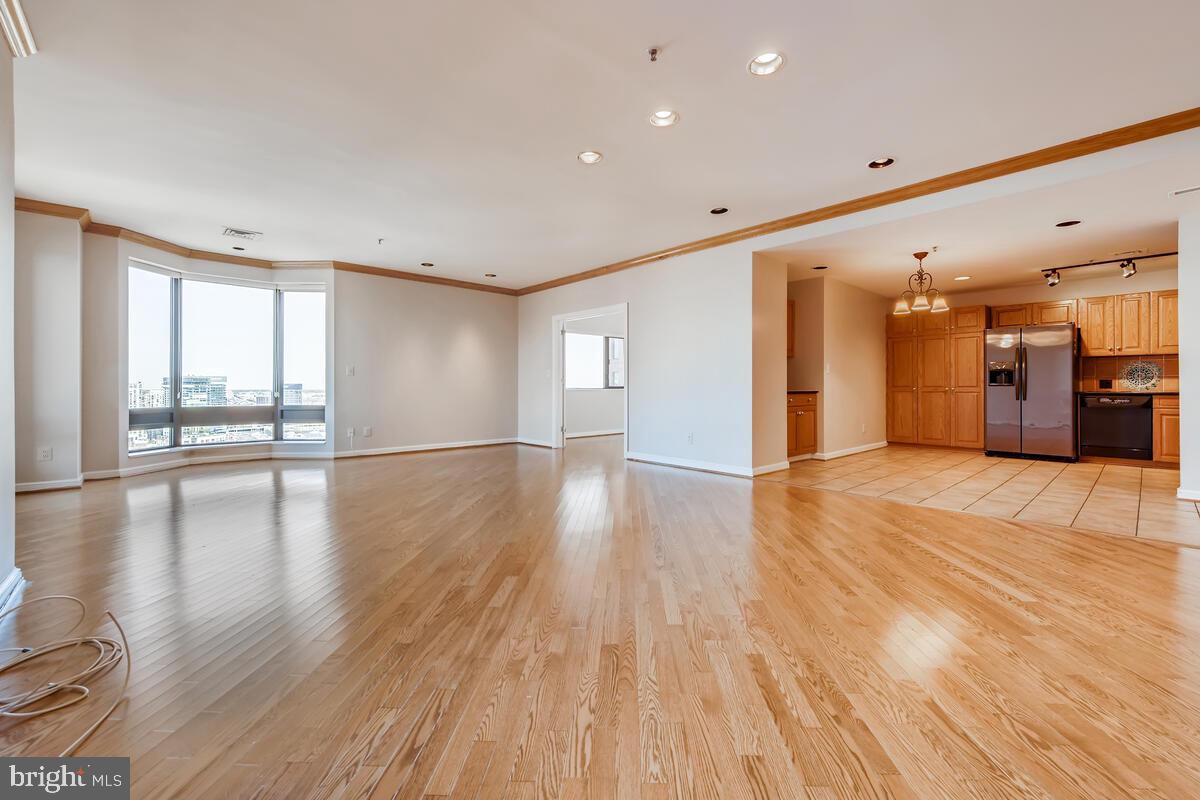 10 E LEE ST #2608 Property Photo 1