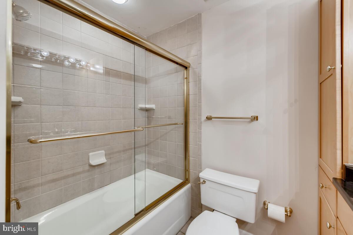 10 E Lee St #2608 Property Photo 18