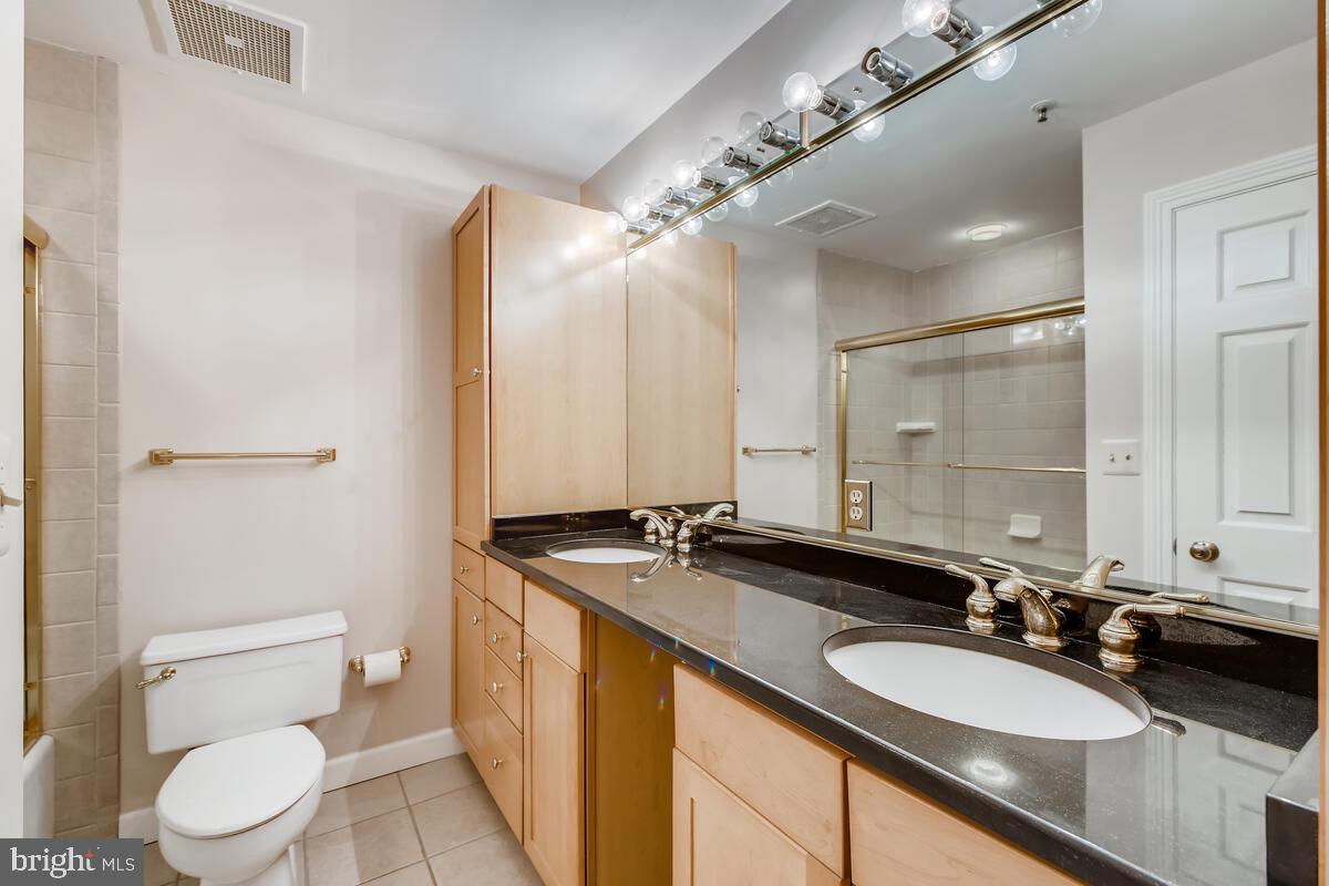 10 E Lee St #2608 Property Photo 19