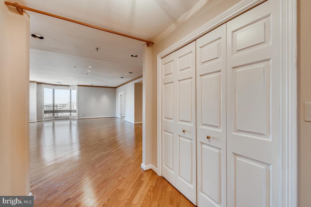 10 E Lee St #2608 Property Photo 26