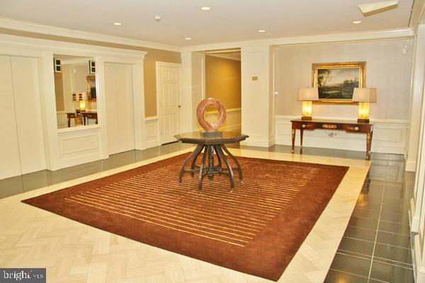10 E Lee St #2608 Property Photo 42