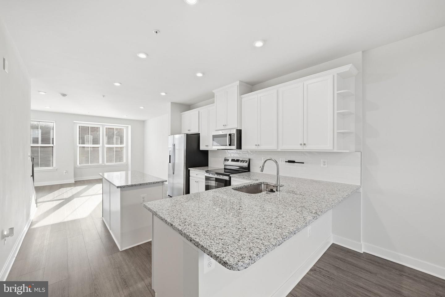 1834 Park Ave Property Photo 4