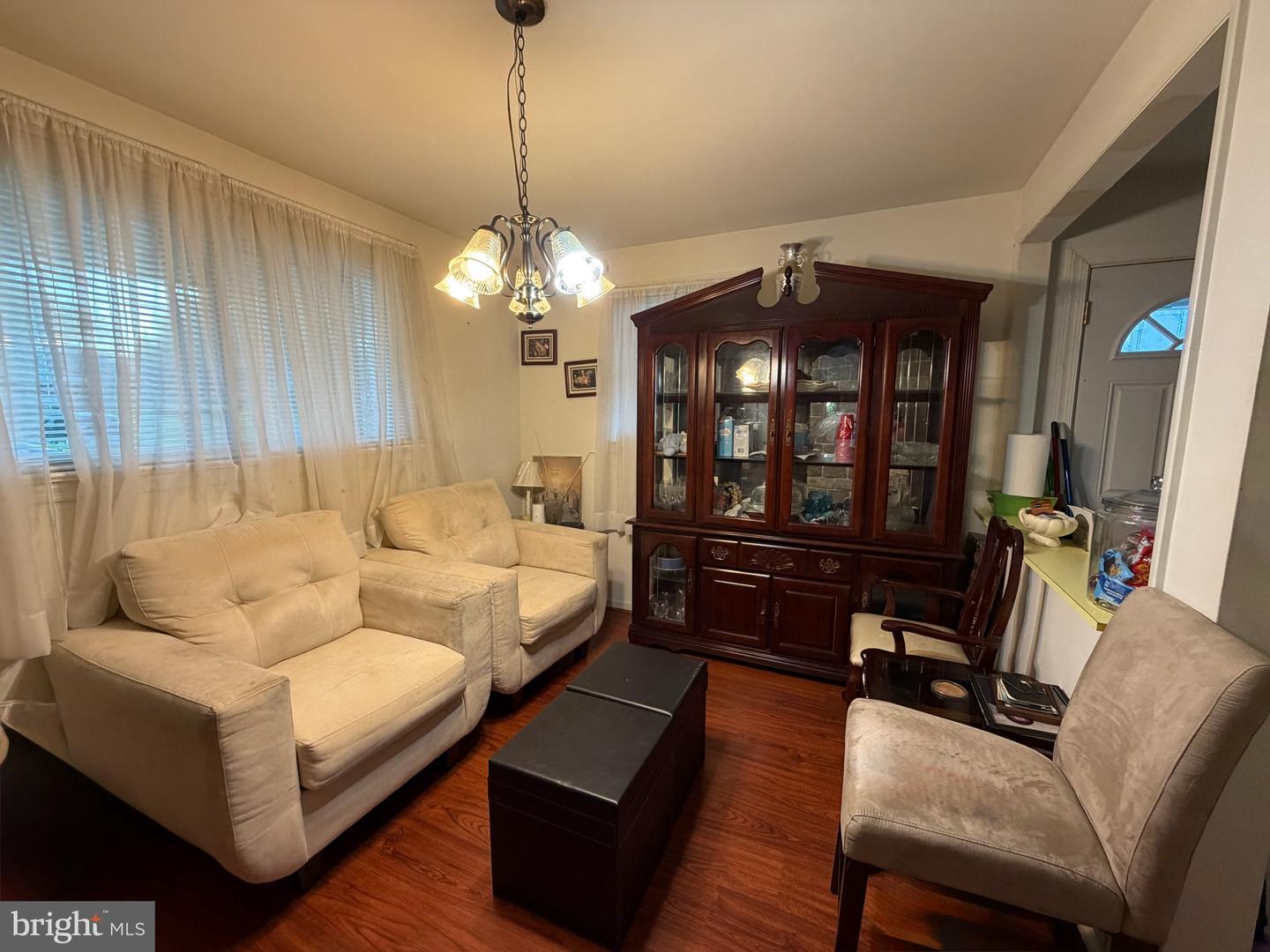2915 N Rogers Property Photo 4